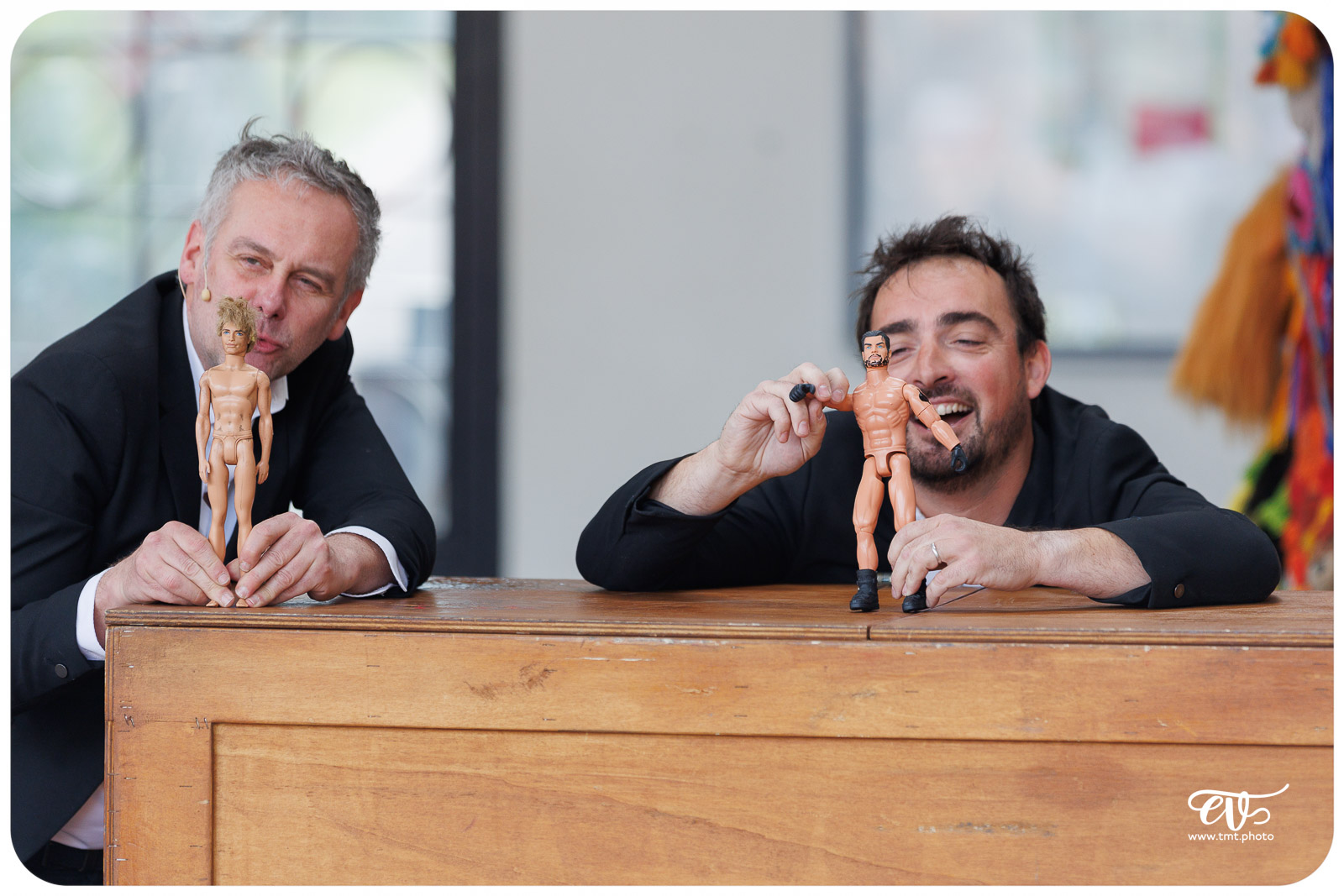 COWBOY OU INDIEN (GROUPE DEJA)